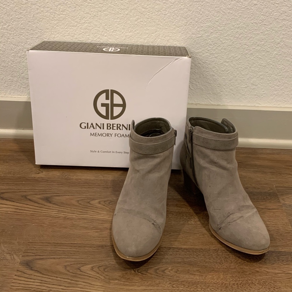 Giani Bernini Memory Foam Ankle Boots in Mushroom